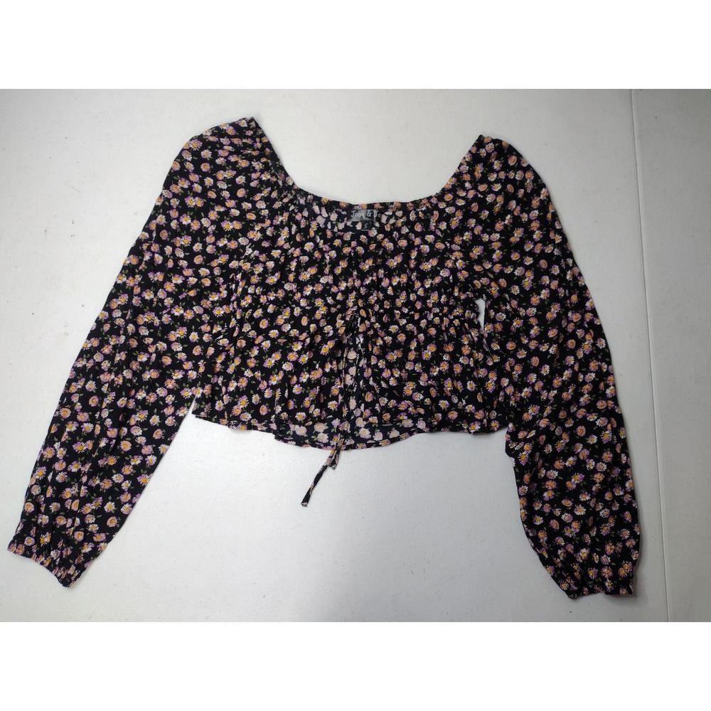 Jolie & Joy Womens Small Black Daisy Floral Rayon Long Sleeve Crop‎ Top Boho